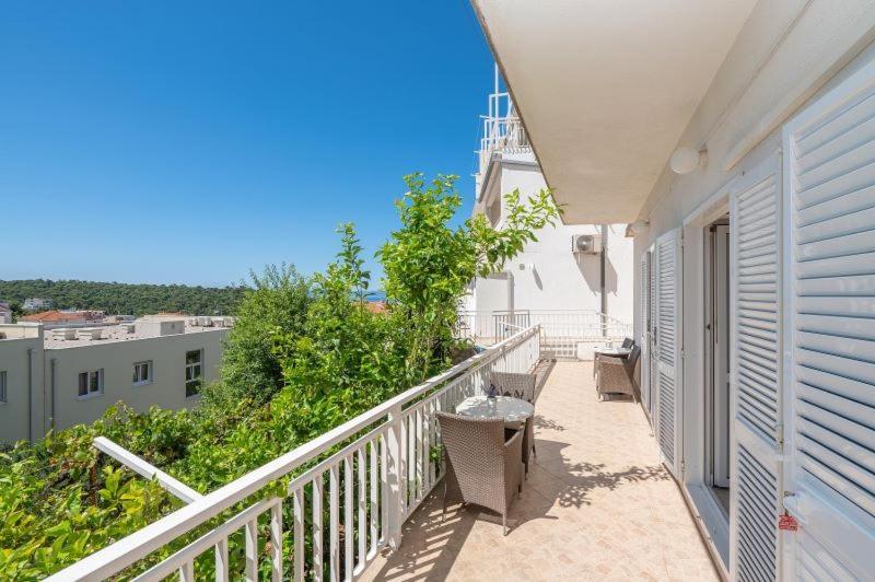 Apartmani Sani Makarska Ngoại thất bức ảnh