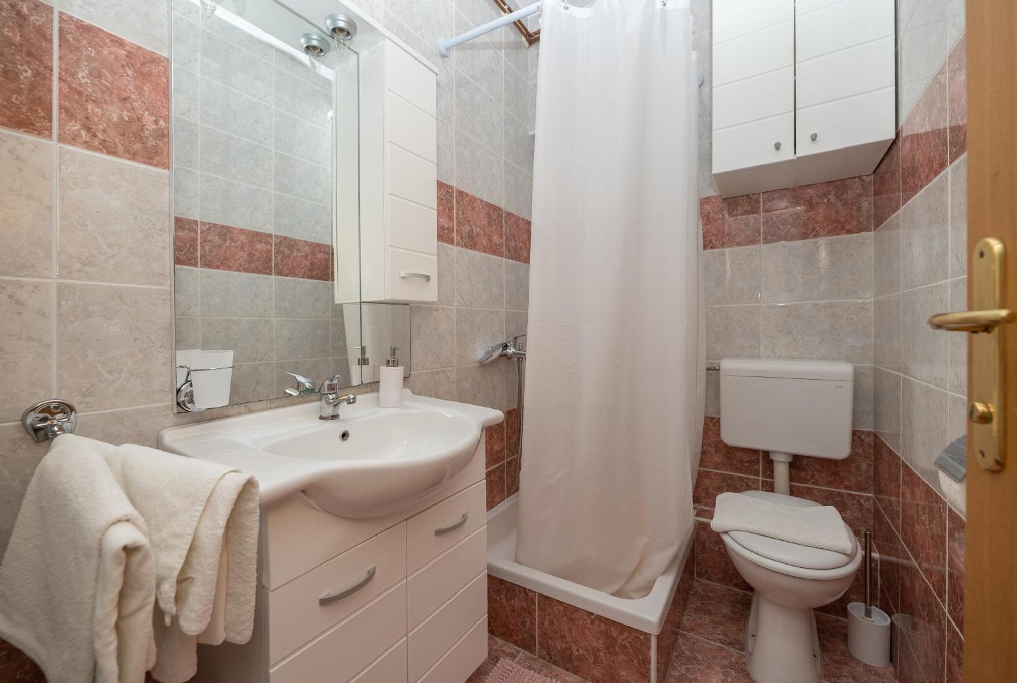 Apartmani Sani Makarska Ngoại thất bức ảnh