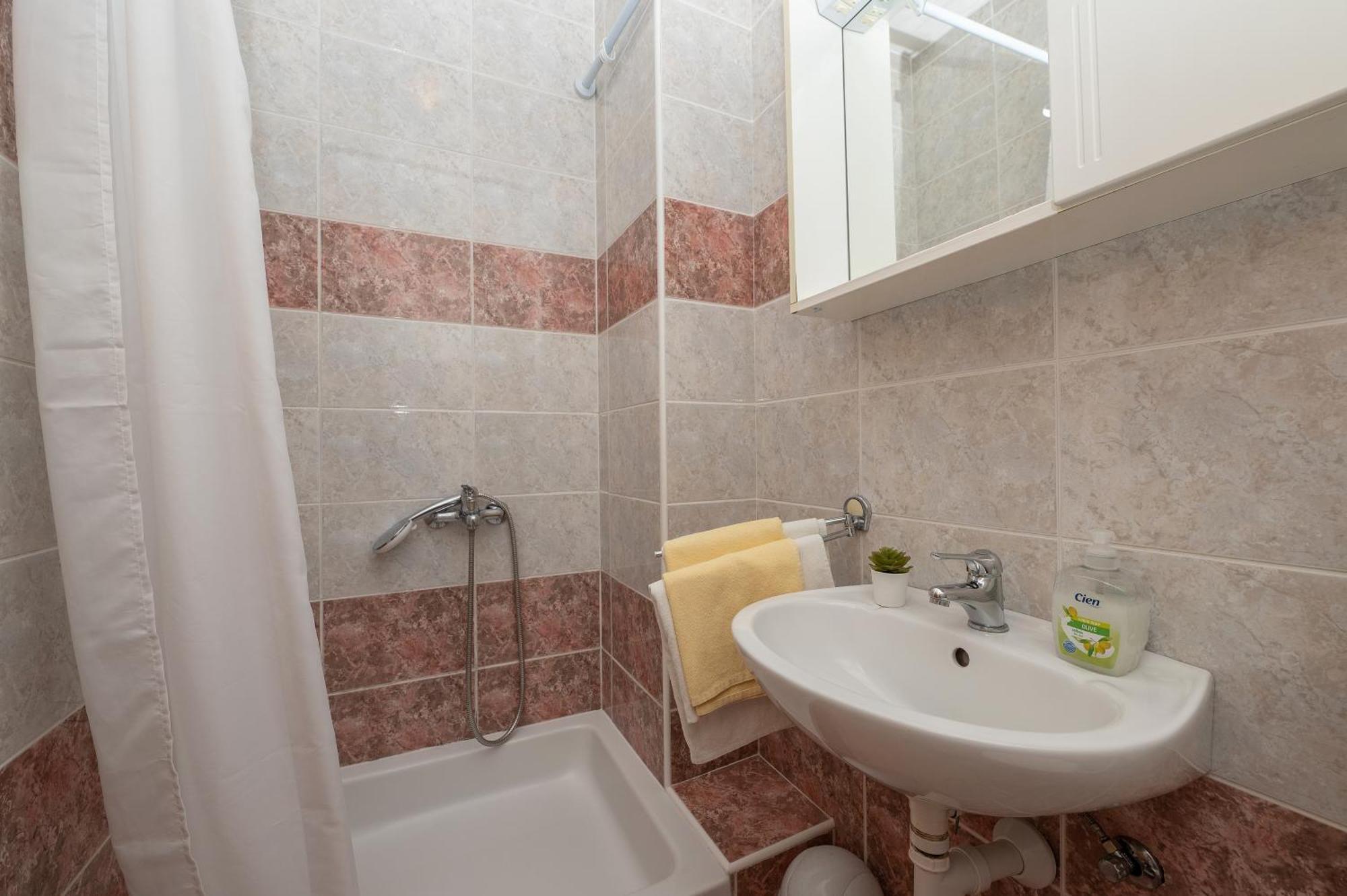 Apartmani Sani Makarska Ngoại thất bức ảnh