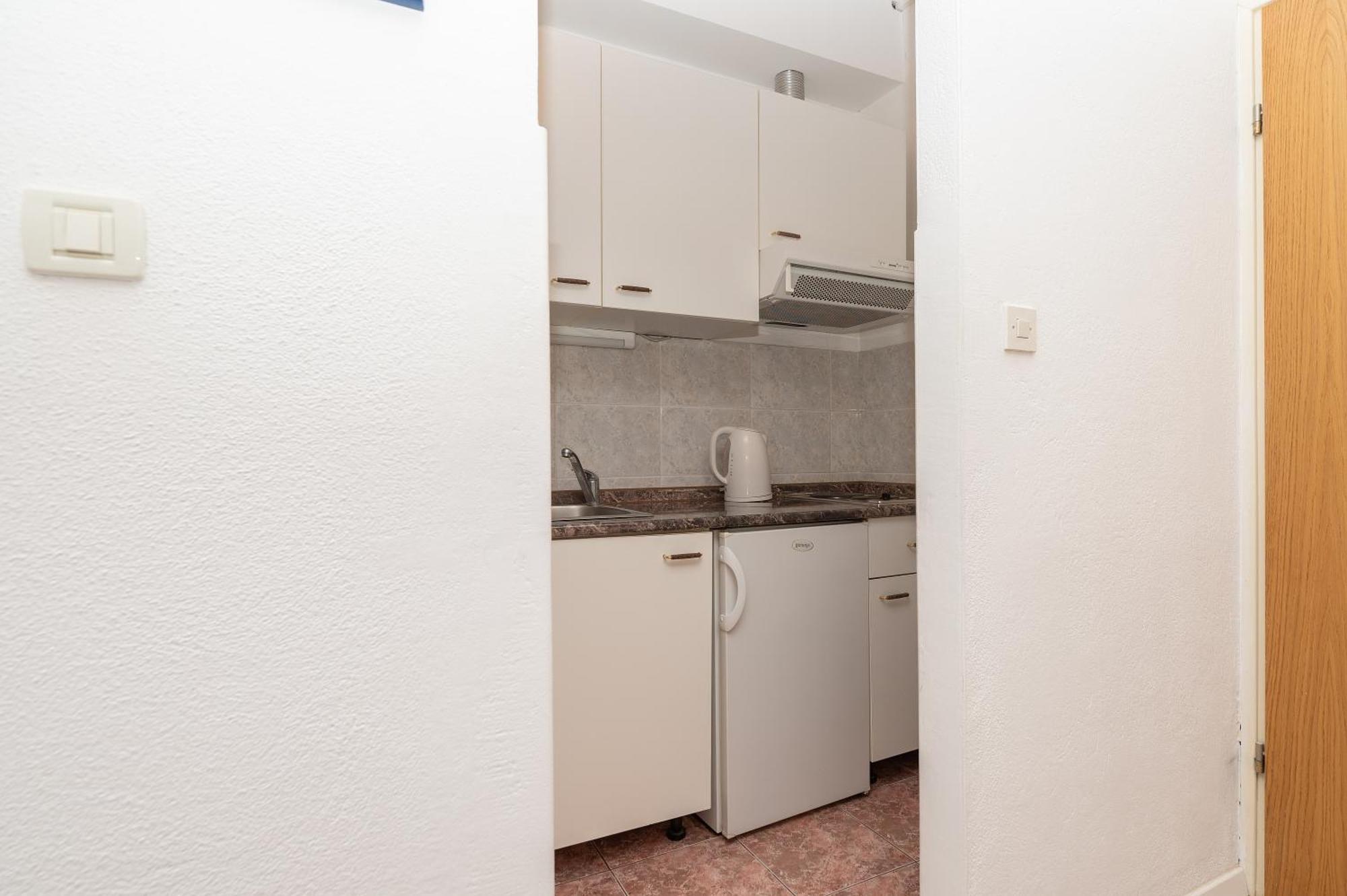 Apartmani Sani Makarska Ngoại thất bức ảnh