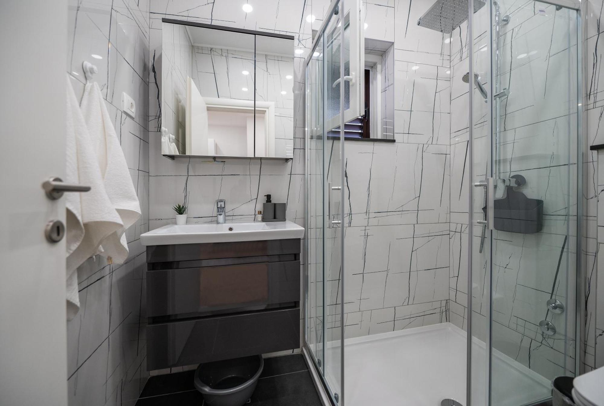 Apartmani Sani Makarska Ngoại thất bức ảnh